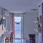 Konukevi Anna Spanou Páros