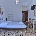 Konukevi Anna Spanou Páros
